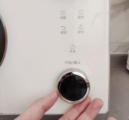 還找不到合適的烤箱？快來看看這款復(fù)古蒸烤箱實(shí)拍