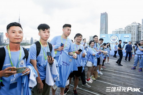 薩內(nèi)B席都來見面會(huì)了！三雄極光實(shí)力寵粉