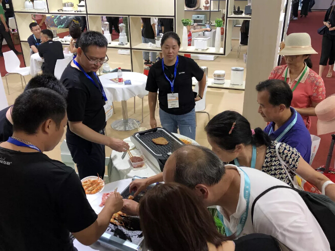 美領(lǐng)互聯(lián)閃耀上海百貨會，全面解鎖智慧家居！