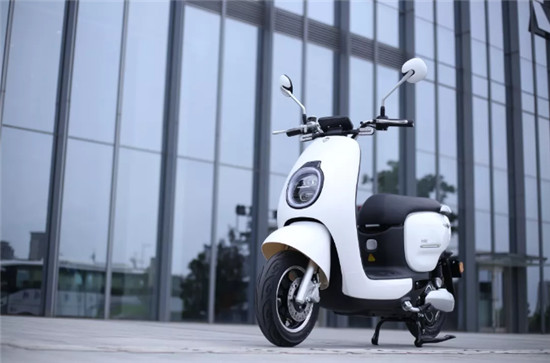 買電動(dòng)車，愛瑪與臺鈴哪個(gè)好？