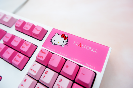 REALFORCE HELLO KITTY限量版鍵盤，ChinaJoy首亮相
