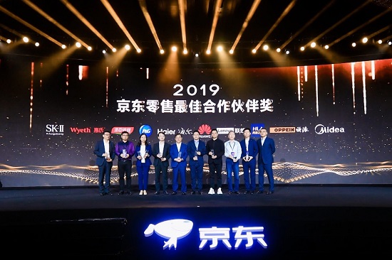 京東主場助力聯(lián)想新品橫掃ChinaJoy 網(wǎng)友神評“讓人尖叫！”