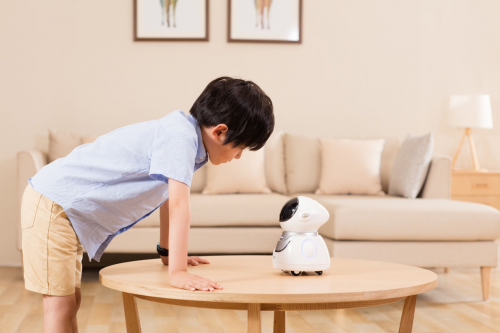 孩子喜愛的人工智能學習助手 阿爾法蛋是如何煉成的？