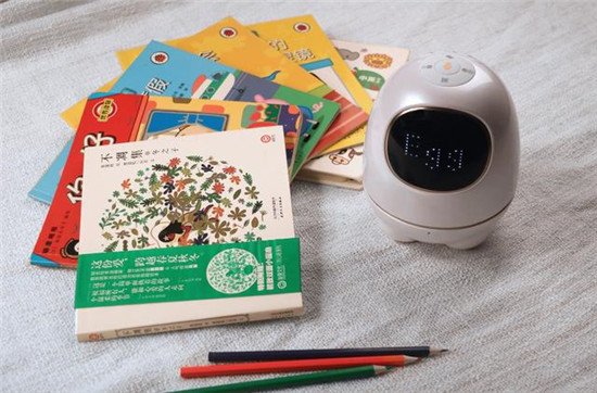 教育機器人哪個好？技術(shù)擔(dān)當(dāng)阿爾法蛋?S用AI走入孩子心靈