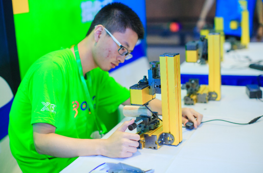 與未來(lái)對(duì)接！RoboCom城市聯(lián)賽搭建人工智能賽事金字塔