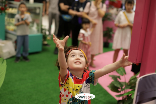 自然力量！Swisse自然顏究苑在長沙魅力綻放