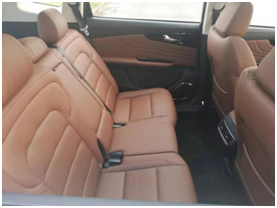又一國產(chǎn)新車濰柴汽車U70曝光，空間叫板途觀L！或?qū)⒊蔀楸睿?/></p><p>總而言之，濰柴汽車U70的空間表現(xiàn)在同級車中堪稱優(yōu)異，充分滿足了國內(nèi)消費(fèi)者“以大為美”的審美觀。在大空間SUV領(lǐng)域中或?qū)⒊蔀楸钴囆?。它還會有哪些爆點(diǎn)值得期待呢?濰柴汽車U70能挑戰(zhàn)大空間中型SUV途觀L的地位嗎?上市見分曉，讓我們拭目以待。</p>              	<p style=