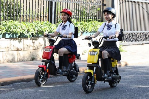 燃爆！開(kāi)學(xué)季你不可錯(cuò)過(guò)的時(shí)尚電動(dòng)車(chē)
