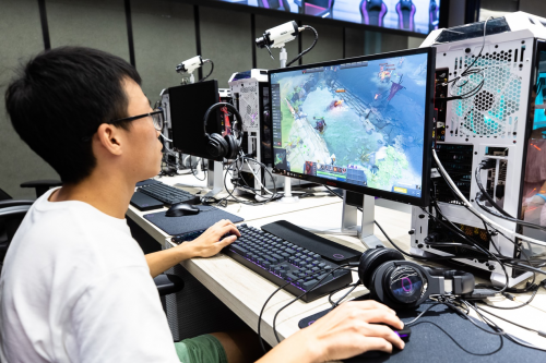 DOTA2 TI9粉絲齊聚，AGON愛攻綻放光彩！