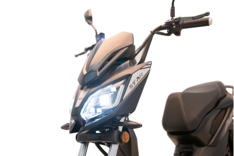 這款愛瑪電動車，正在成為學(xué)生黨暑期旅行新標(biāo)配！