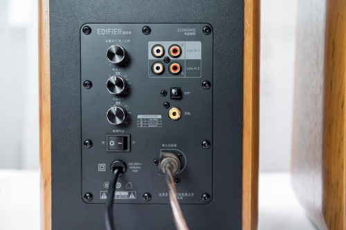能讓全家人幸福的爽耳神器？它就是漫步者S1000MKII