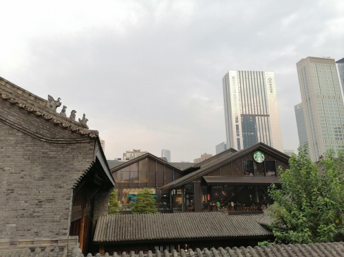 何剛：暢享晉級(jí)2億銷量俱樂(lè)部 華為暢享10 Plus渴望再創(chuàng)佳績(jī)