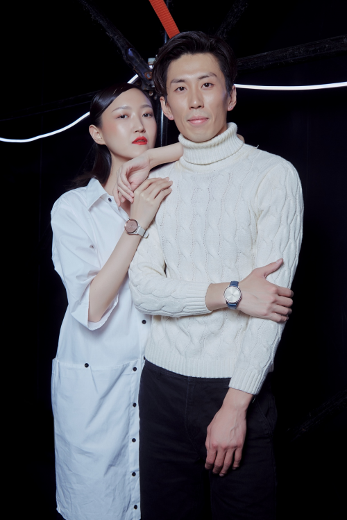 變身“女神”，時(shí)尚Model為你推薦GarminMove系列