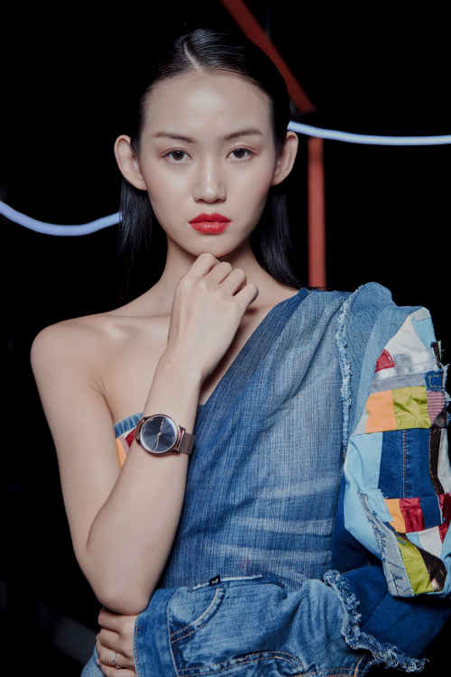 變身“女神”，時(shí)尚Model為你推薦GarminMove系列