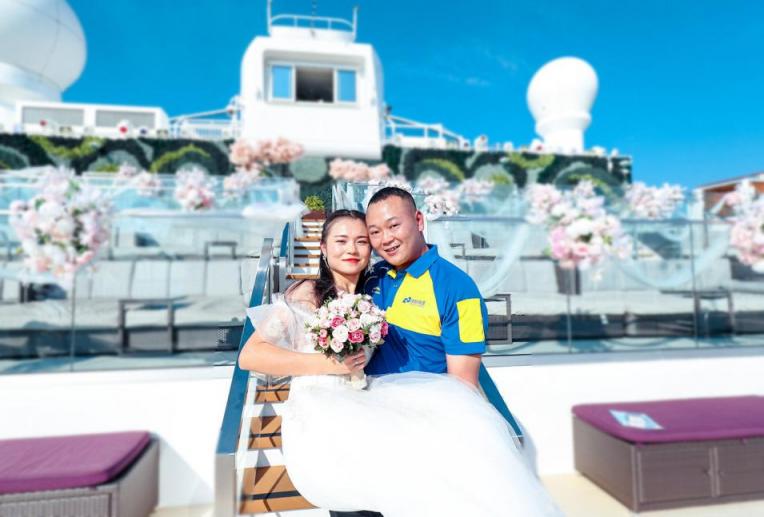 這個(gè)快遞員是如何一招升職加薪娶妻子的？