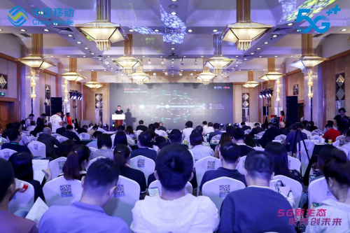 內(nèi)容終端平臺(tái)三位一體，中國(guó)移動(dòng)引領(lǐng)5G+VRAR行業(yè)發(fā)展