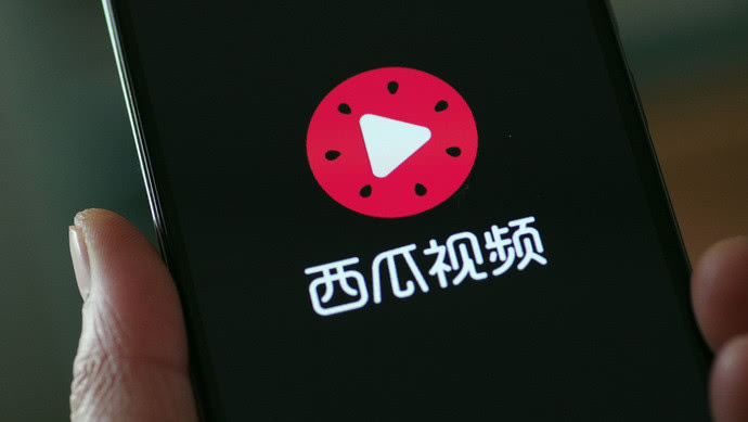 蒙眼狂奔的游戲直播，需要重新考量版權的制約問題
