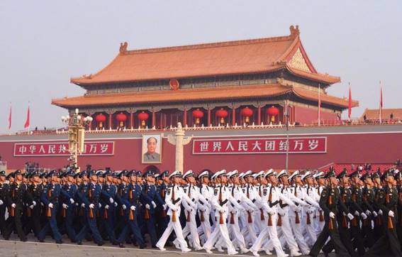 20載報(bào)國情，“星光中國芯工程”鄧中翰團(tuán)隊(duì)集體受邀參加70周年國慶觀禮