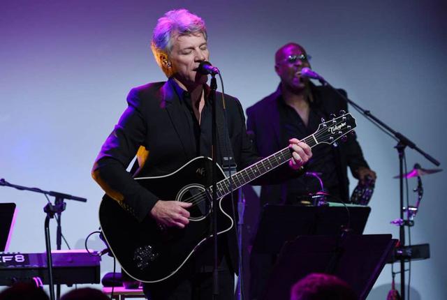 Bon Jovi：被譽為世界上最成功的搖滾樂隊之一，主唱Tony Bongiovi功不可沒