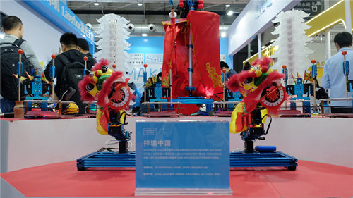 童心制物（Makeblock）攜新品3D打印機亮相第77屆青島教育裝備展，展現(xiàn)K12 STEAM教育全年齡段產品體系