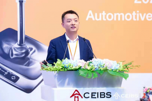 騰訊鐘翔平：汽車與信息產(chǎn)業(yè)融合發(fā)展，“以人為中心”的服務化轉(zhuǎn)型是關鍵