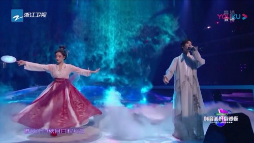 羅云熙戲腔竟這么好聽！他背后的98年美女12歲就獲得全國京劇金獎