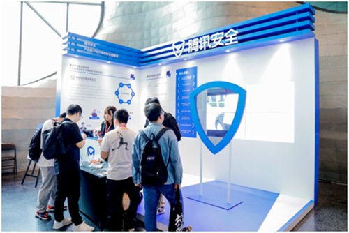 和來自全國的頂尖黑客一起玩“攻防”游戲是什么體驗？
