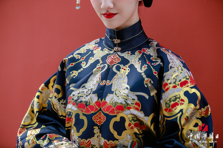 拍立享助陣華服日，畫風(fēng)太美共青團(tuán)中央也打call