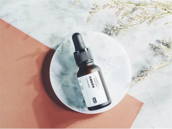 毛孔粗大意難平？來看看這瓶堪稱“磨皮濾鏡”的HomeFacialPro乳糖酸原液