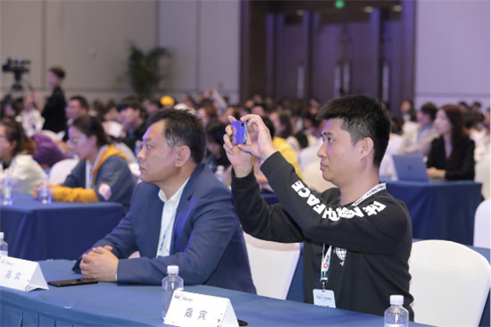 2019 AIIA 人工智能開發(fā)者大會(huì)璀璨開幕，騰訊、Testin、曠視等企業(yè)亮相吸睛