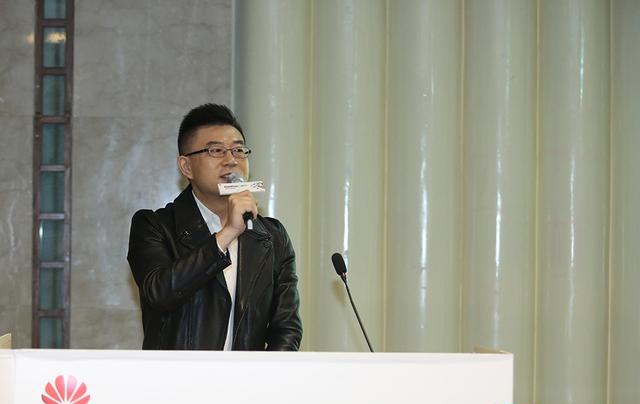 華為云高校行走進重慶郵電大學(xué)，推動新工科人才協(xié)同培養(yǎng)