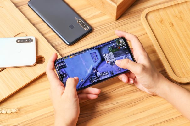 5000mAh大電池+18W雙引擎閃充，千元優(yōu)品vivo U3續(xù)航無憂