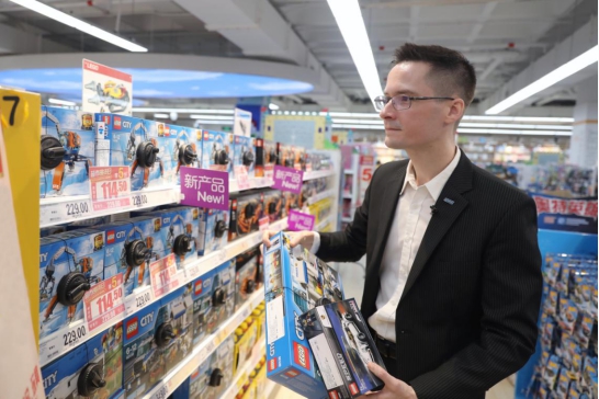家樂(lè)?！爸袊?guó)通”馬邱的進(jìn)博會(huì)時(shí)間：“總裁買(mǎi)手”優(yōu)選全球好物