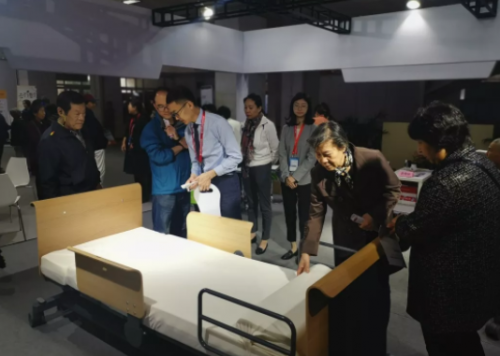 2019國際老齡產業(yè)博覽會在京啟幕 愛心家園攜“黑科技”亮相展臺