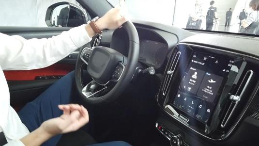 HUAWEI HiAI 3.0發(fā)布，分布式AI打破硬件邊界構(gòu)建完整AI產(chǎn)業(yè)鏈
