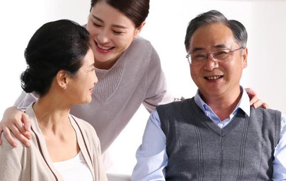 有了攀高護(hù)膝寶，爸媽膝蓋再也不痛了