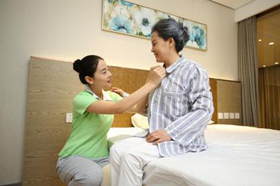 國家出臺(tái)人口老齡化中長(zhǎng)期規(guī)劃 管家?guī)徒ǘ嘣B(yǎng)老體系服務(wù)大眾