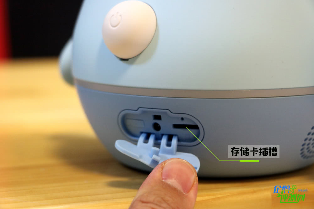 云知聲聰聰AI機(jī)器人體驗：家長育娃的絕佳輔助神器