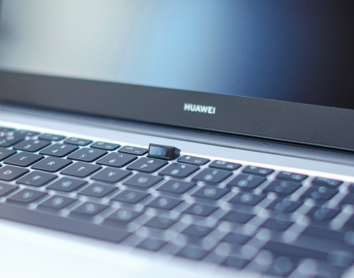 看了華為MateBook D，才知道筆記本原來(lái)可以這么美