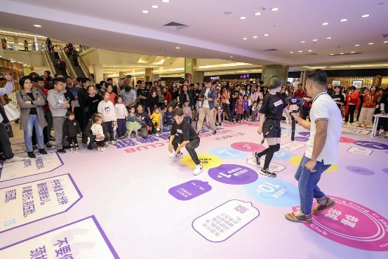 丁香醫(yī)生沒(méi)毛病俱樂(lè)部廣州開張，3天近萬(wàn)人打卡