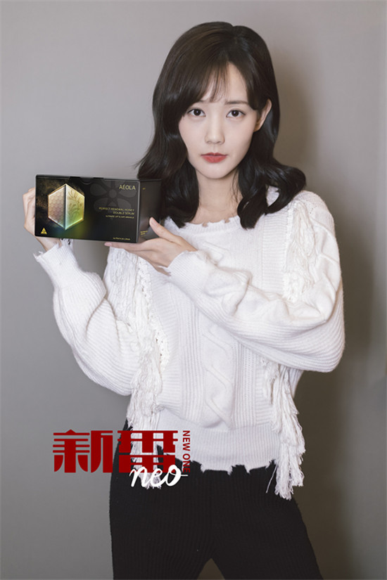 “神仙”顏值李一桐，素顏太驚艷！分享心水好物澳洲AEOLA精華
