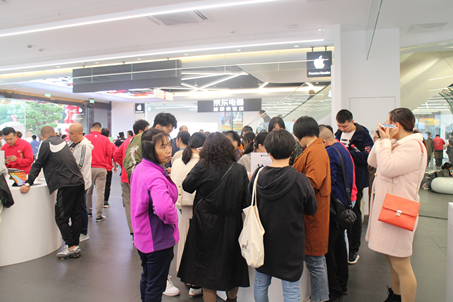 老果粉體驗(yàn)京東電器超級(jí)體驗(yàn)店Apple區(qū)：產(chǎn)品全、體驗(yàn)好、服務(wù)棒