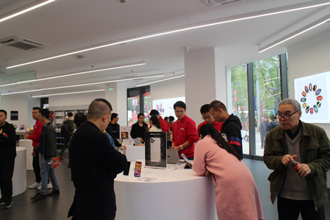 老果粉體驗(yàn)京東電器超級(jí)體驗(yàn)店Apple區(qū)：產(chǎn)品全、體驗(yàn)好、服務(wù)棒