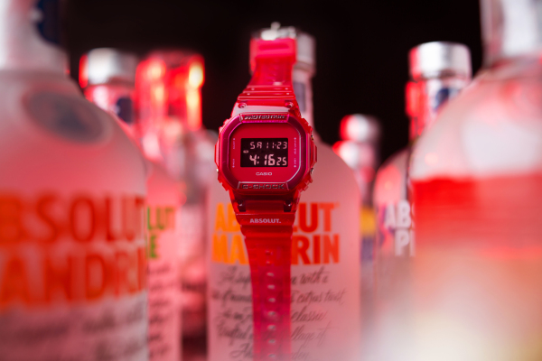 潮流入喉！G-SHOCK X ABSOLUT絕對(duì)伏特加聯(lián)名款破界來襲