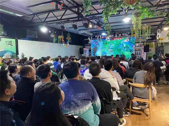 AG摘下2019秋季KPL冠軍 京東手機KPL觀賽團(tuán)見證歷史時刻