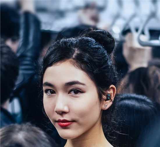 國(guó)產(chǎn)藍(lán)牙耳機(jī)狂虐蘋(píng)果AirPods，西圣I07藍(lán)牙耳機(jī)用配置怒撕高價(jià)品牌