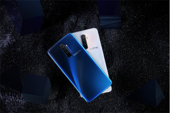 realme CEO李炳忠專訪：要做5G普及者，性價(jià)比永遠(yuǎn)不是realme考慮的范疇