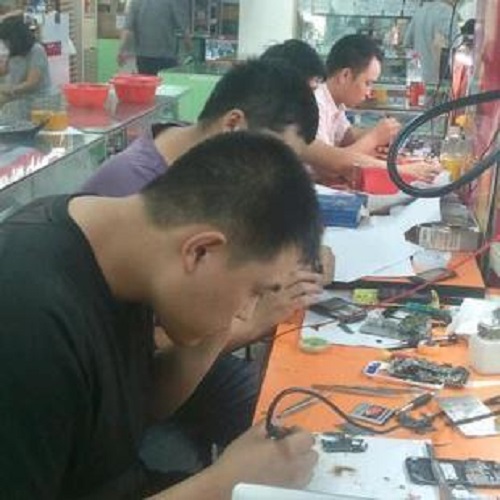 面對線下維修黑店，想修個手機(jī)，作為消費者真的束手無策嗎？