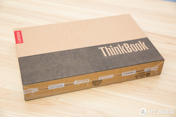十代酷睿版ThinkBook 13s到站秀：搭載杜比視界的商務本？這是一臺為年輕職場人準備的跨界筆記本電腦