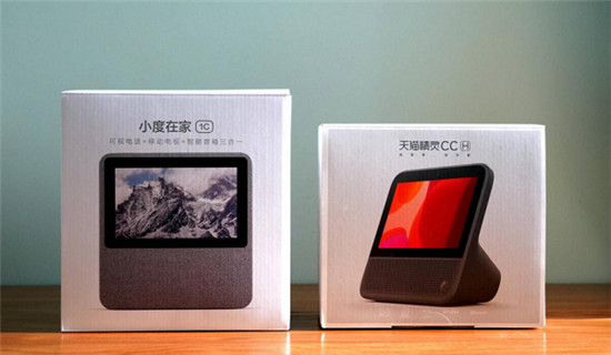 天貓精靈PK小度在家：誰(shuí)是家庭生活的貼心助手？